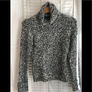 INC long sleeve black/white sweater